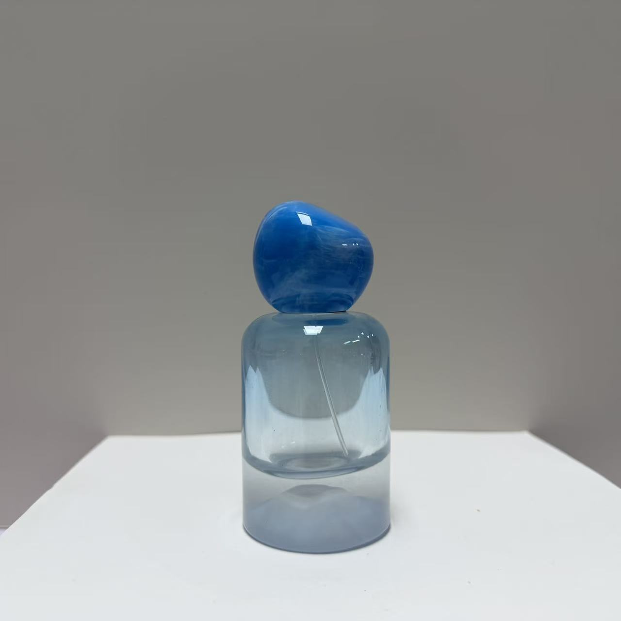 Perfume bottle