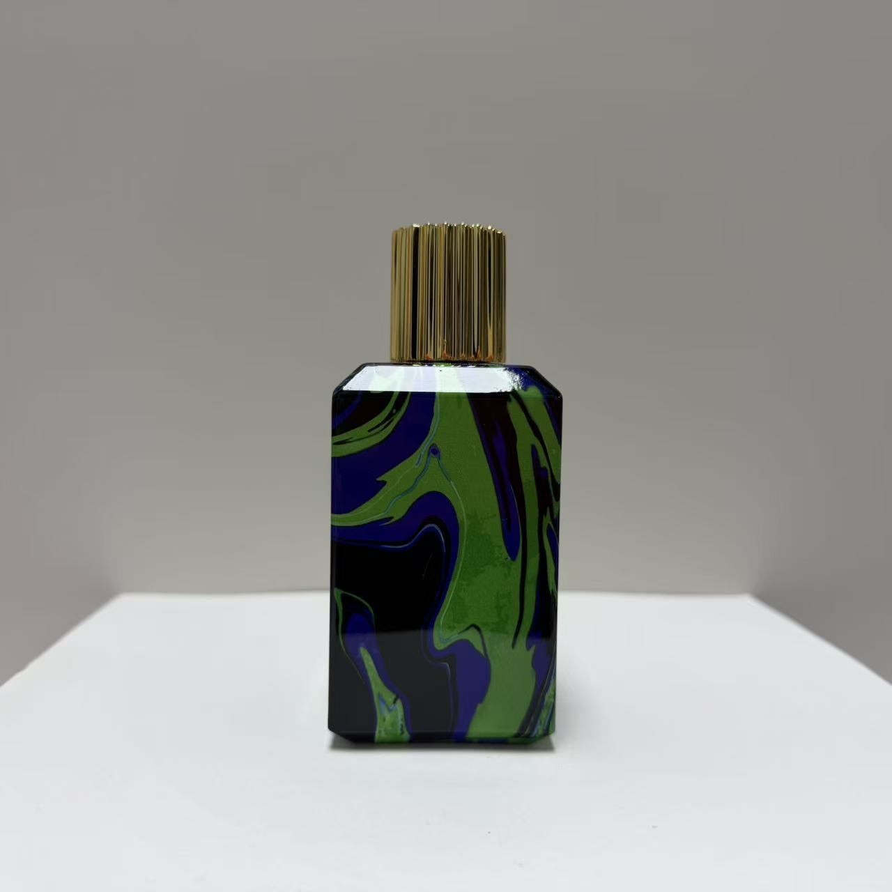 Perfume bottle