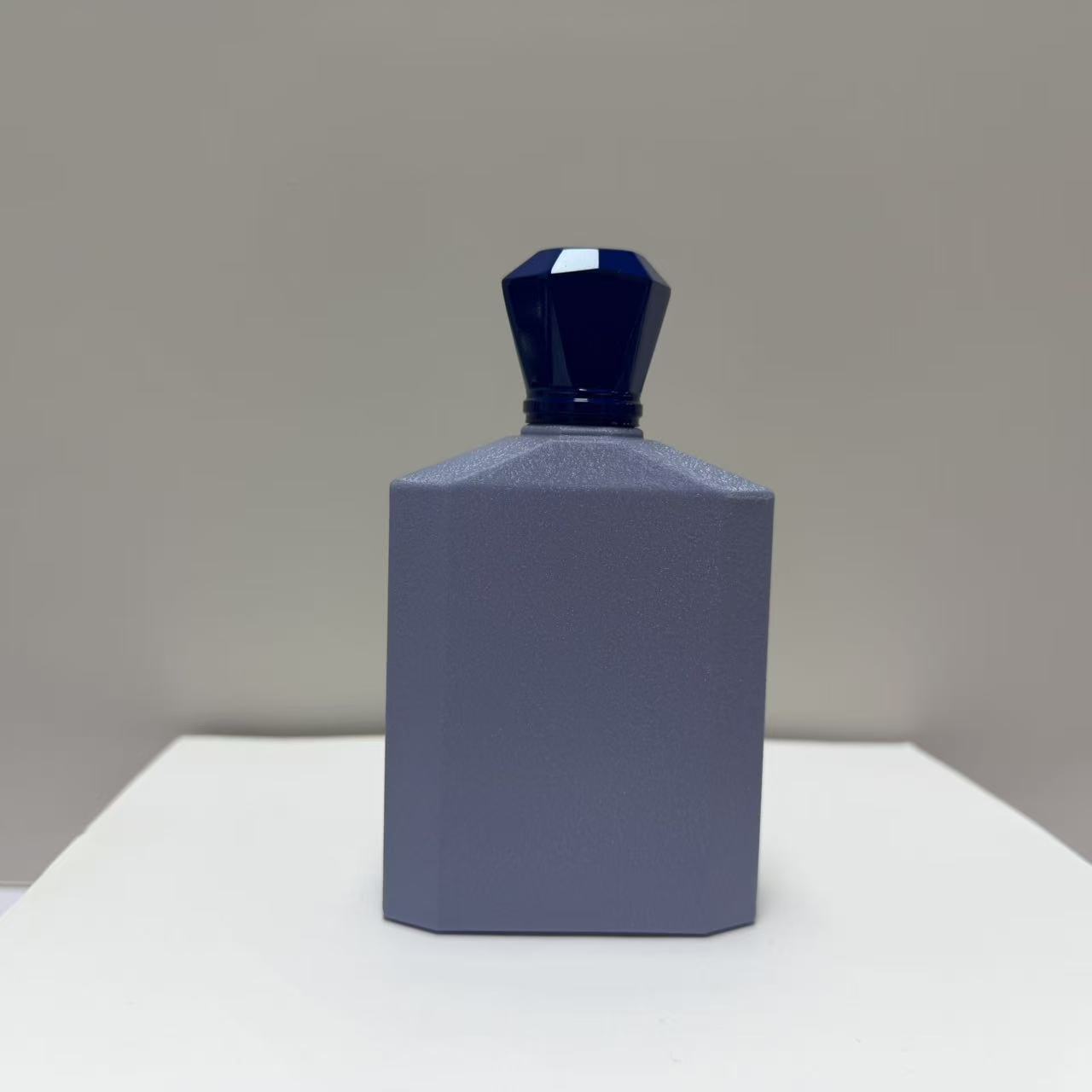 Perfume bottle