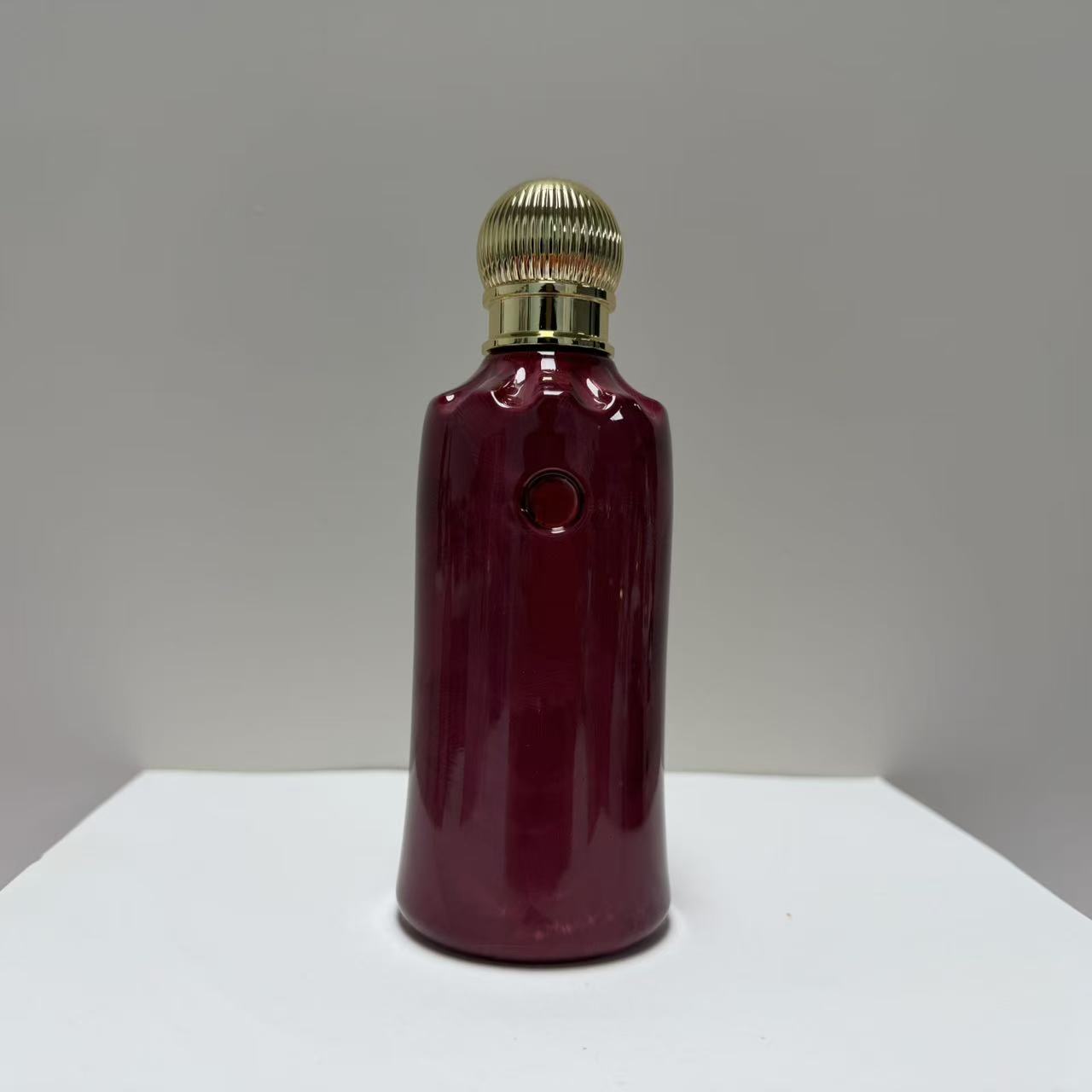Perfume bottle