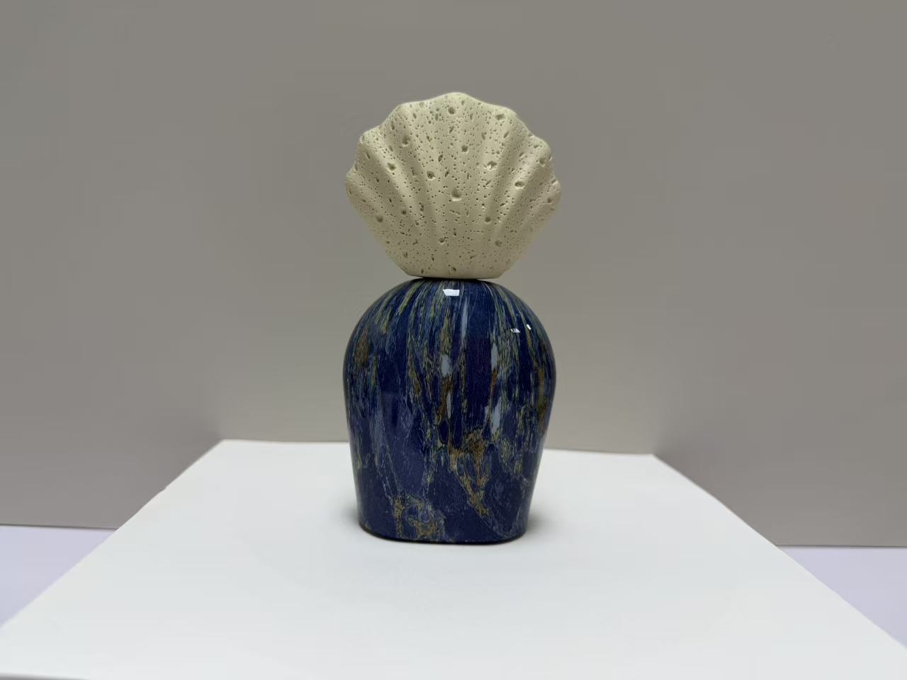 Perfume bottle