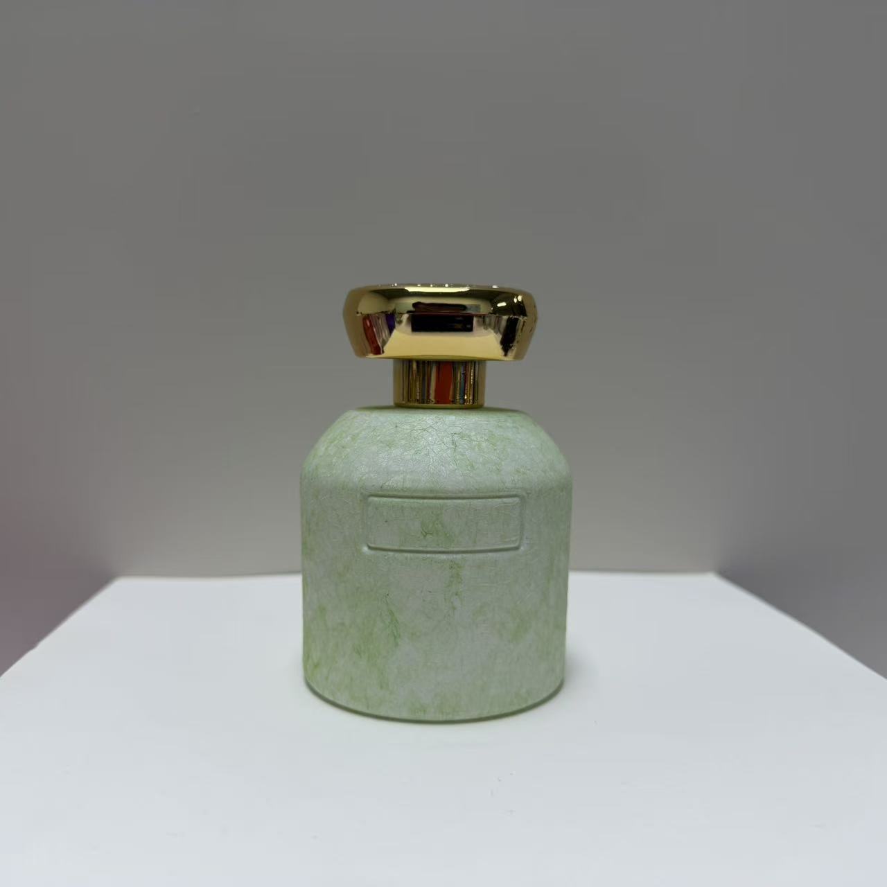 Perfume bottle