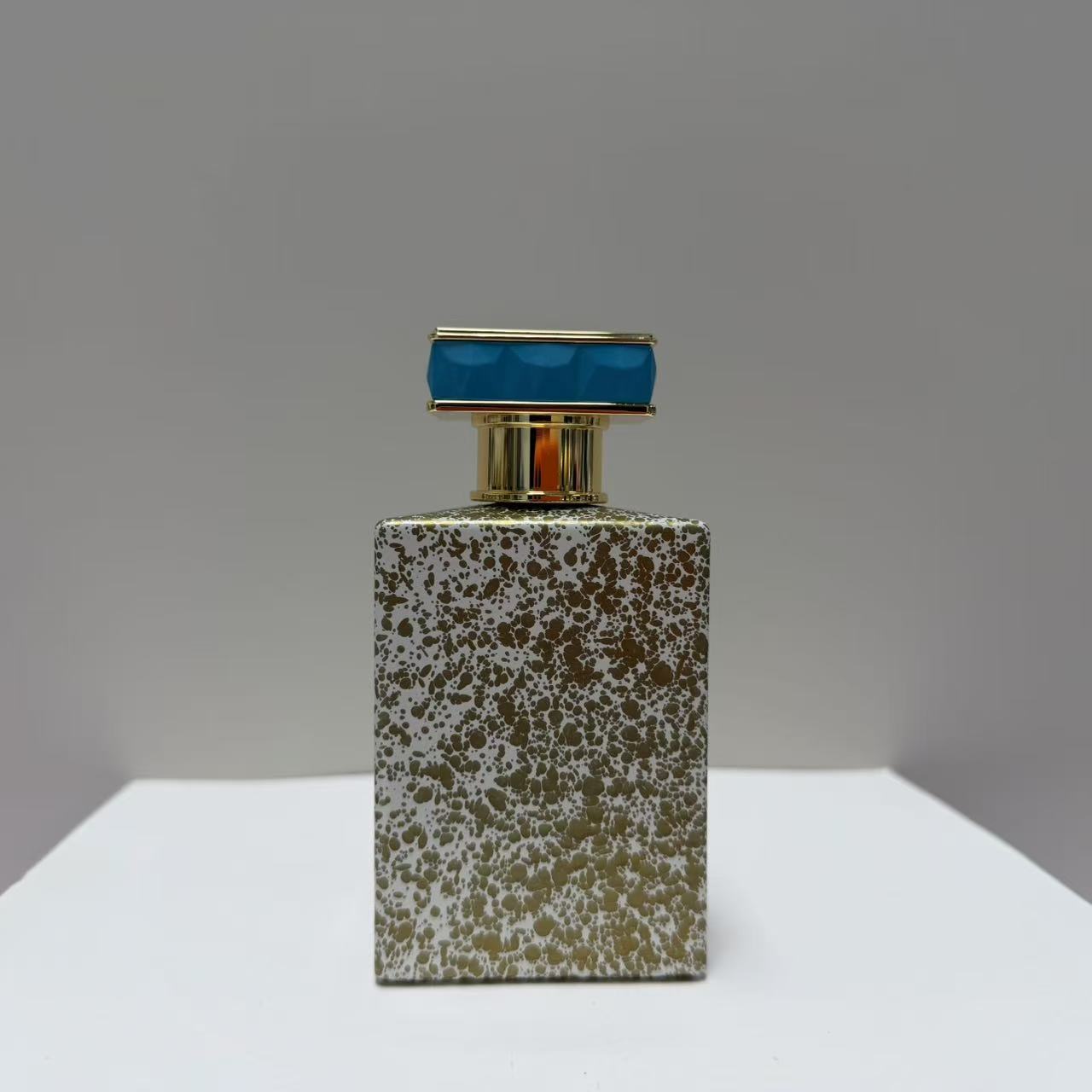 Perfume bottle