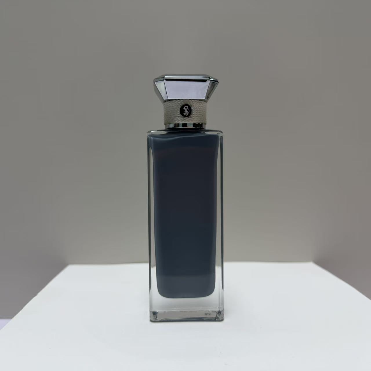 Perfume bottle