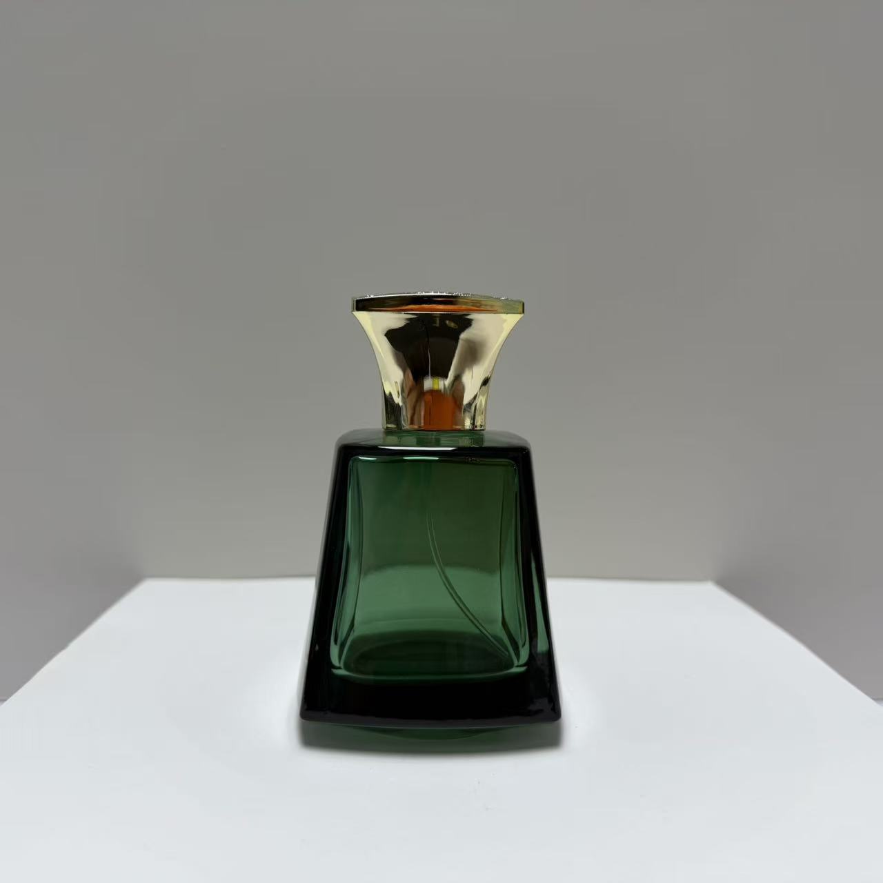 Perfume bottle